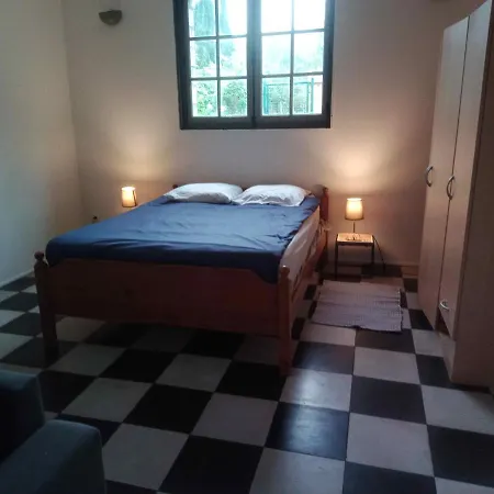 Проживание в семье Maison Auger *